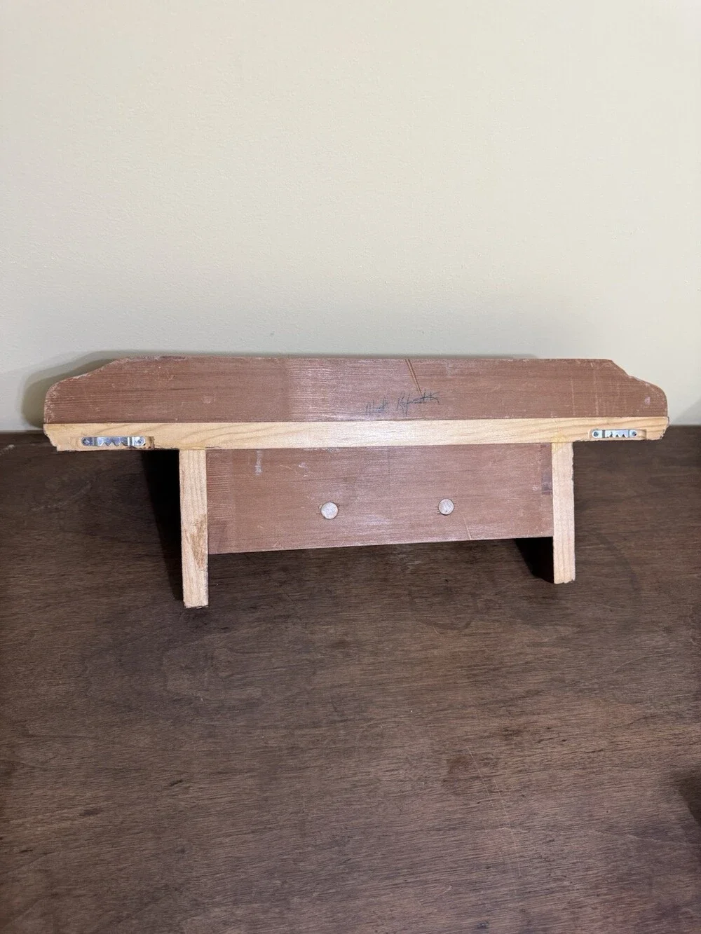 Vintage Wood Wall Shelf Plate Ledge 2 Peg Hooks Two-Tone Country Farmhouse 19